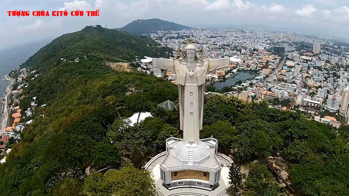Tượng Chúa Kitô Cứu Thế (Rio de Janeiro) cao 38m