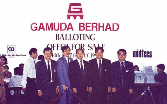 Gamuda Berhad niem yet tren Mainboard cua Kuala Lumpur Stock Exchange KLSE nay la Bursa Malaysia nam 1992 - Gamuda Land
