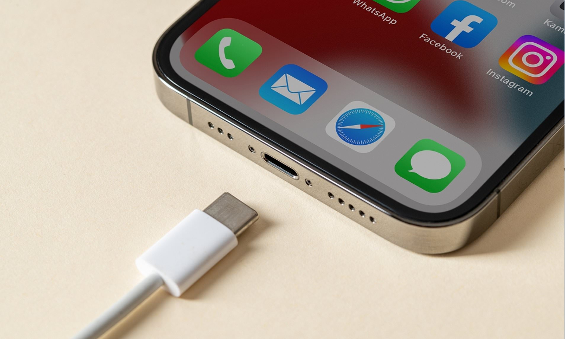 Cong USB C iphone 15 - iPhone 15: Tất tần tật về iPhone 15 Pro Max Ultra